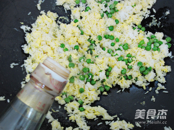 Fried Rice with Tempeh and Dace recipe