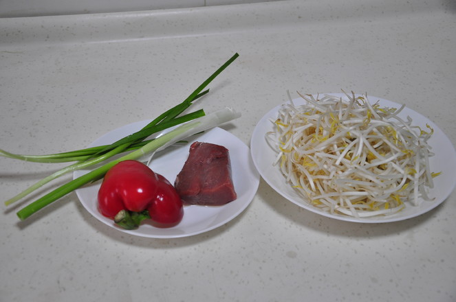 Stir-fried Shredded Pork with Bean Sprouts recipe