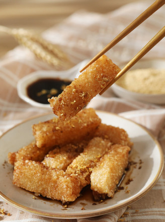 A Snack that is Crispy on The Outside and Waxy on The Inside, Take A Bite, and Warm It to The Heart——