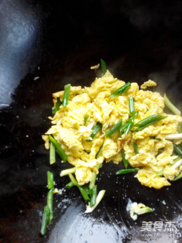 Scrambled Eggs with Sauce recipe