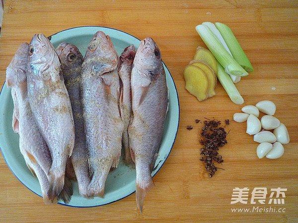 Home-boiled Yellow Croaker recipe