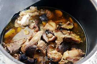 Chicken Stewed with Mushrooms recipe