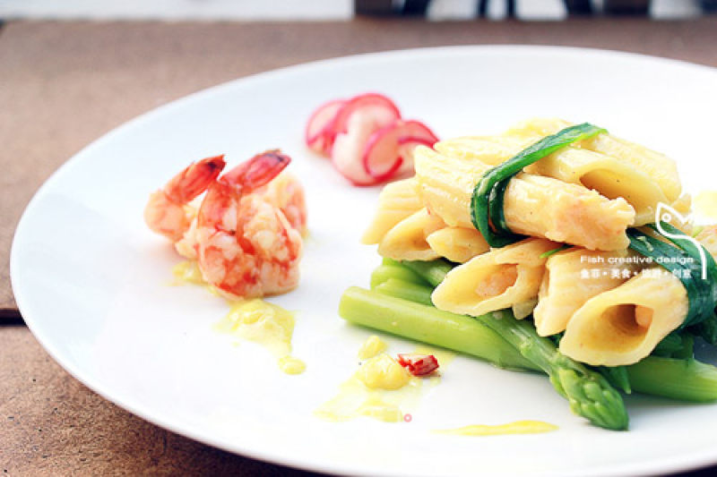 Shrimp Pasta with Sweet and Sour Radishes and Asparagus recipe