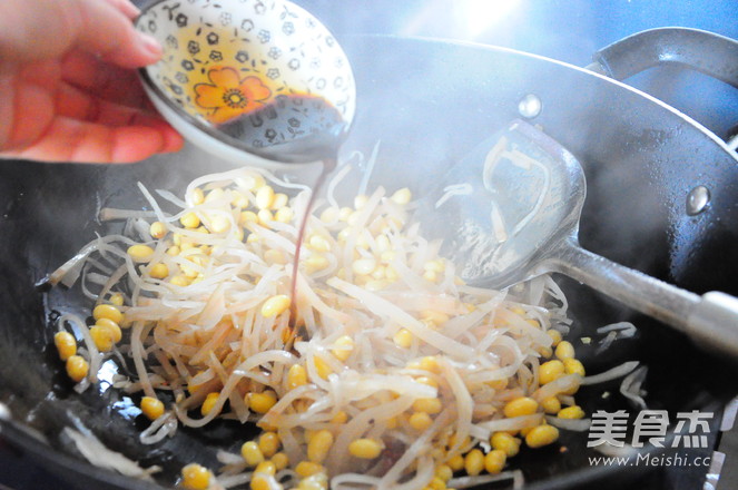 Spicy Stir-fried Mustard Greens recipe