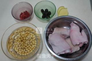 Soy Pork Knuckle Soup recipe