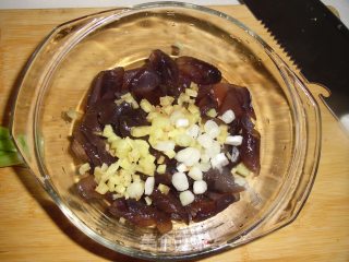 Fresh Mushroom Sea Cucumber Stew recipe
