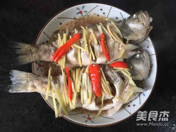 Thai Style Steamed Lemon Fish recipe