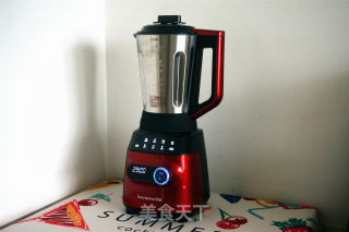 Longan Peanut Red Soy Milk recipe