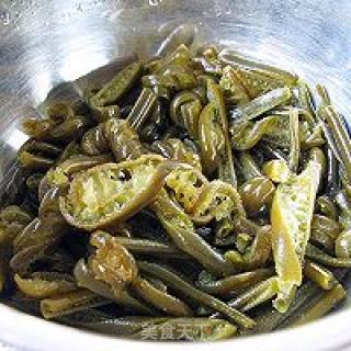 Fiddlehead Mixed with Sea Mushrooms recipe