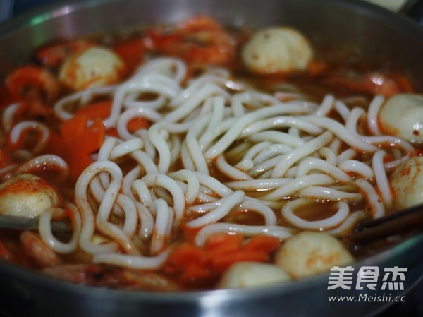 Korean Seafood Udon Noodles recipe