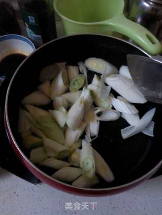 Stir-fried Lamb with Scallions recipe