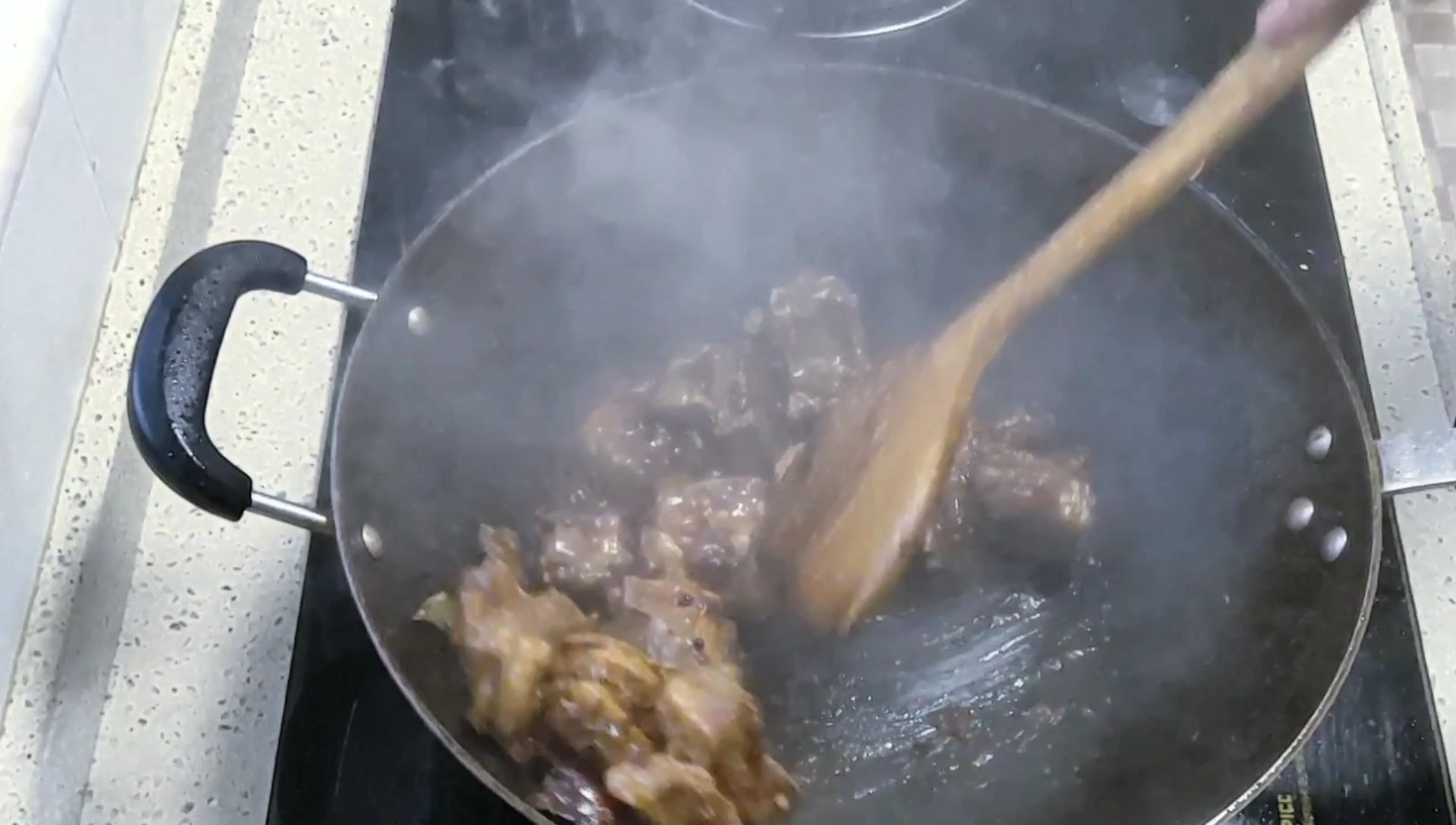 Braised Lamb with Carrot Sticks and Bamboo recipe