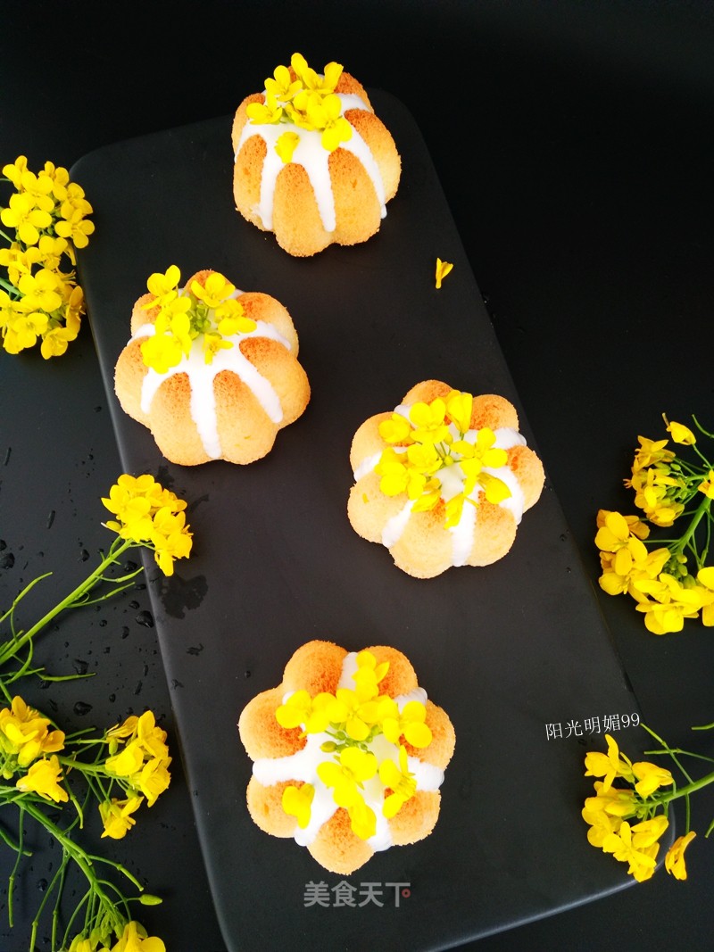 #四session Baking Contest and is Love to Eat Festival# Mini Flower Cakes recipe