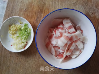 #trust之美# Fried Pork Belly with Snow Peas recipe