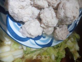 Steamed Cabbage with Meatballs recipe