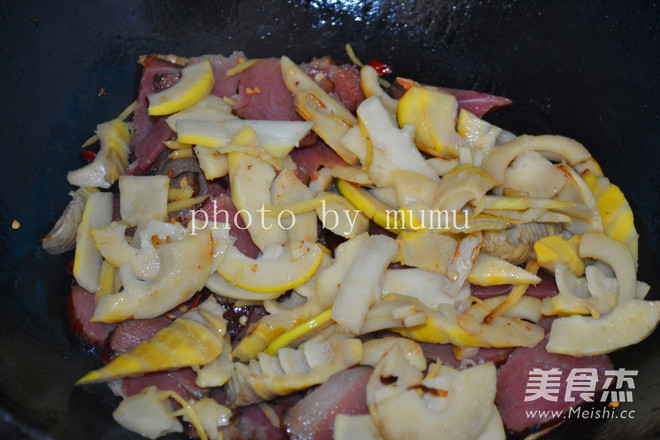 [authentic Hunan] Stir-fried Bacon with Spring Bamboo Shoots recipe