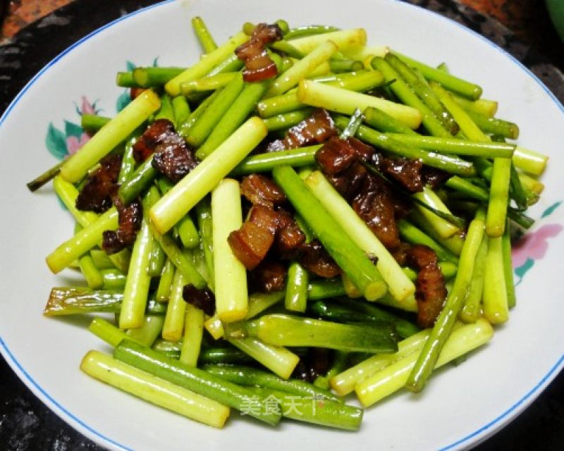 Stir-fried Bacon with Garlic Heart recipe