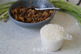 Cowpea Minced Meat Braised Rice recipe