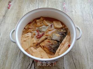 Stewed Fish Head with Mushroom and Tofu recipe