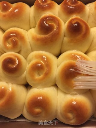 Crispy Bottom Honey Bun recipe