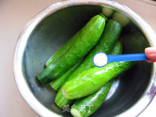 Homemade Pickled Cucumbers recipe