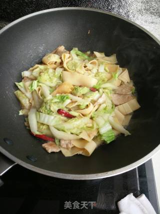 Stir-fried Cabbage with Bean Curd recipe