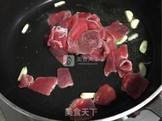 Home-style Fried Lamb Slices recipe