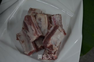 Lotus Leaf Glutinous Rice Pork Ribs recipe