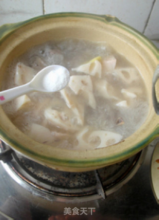 Lotus Root Pork Ribs Soup recipe