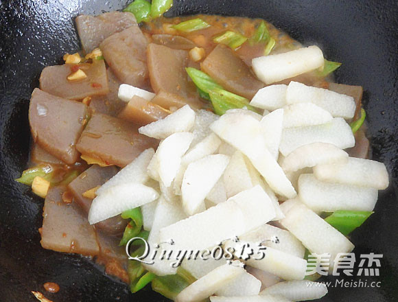 Stir-fried Yam with Magical Tofu recipe