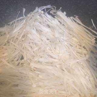 Braised Enoki Mushroom with Egg recipe