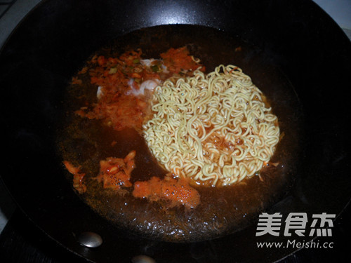 Instant Noodles with Kimchi recipe