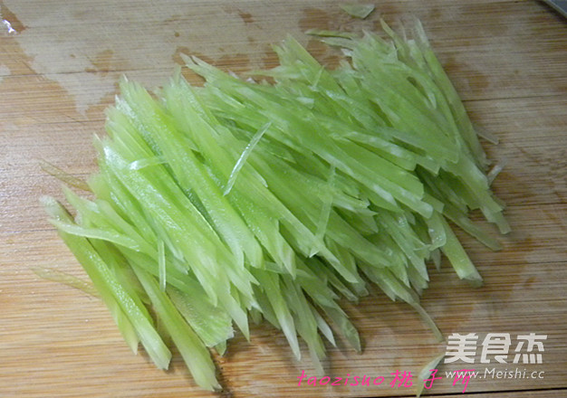 Hot Pepper Oil and Green Bamboo Shoots recipe