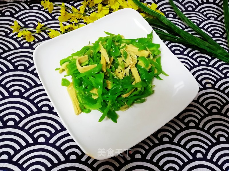 Stir-fried Yuba with Green Pepper recipe