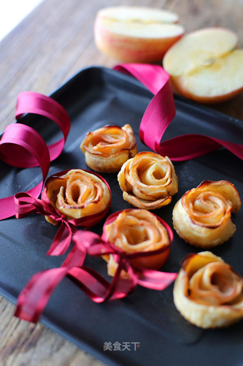 Rose Meringue Rolls recipe