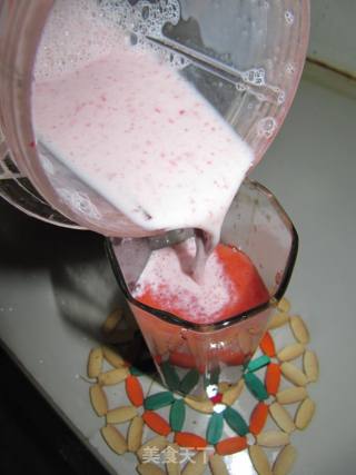 Strawberry Milkshake recipe