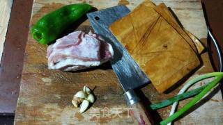 Meat Dishes—shredded Pork with Green Pepper and Dried Beans recipe