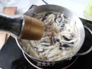 Hot and Sour Sausage Soup recipe