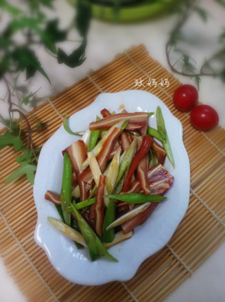 Pork Ears Mixed with Shallots recipe