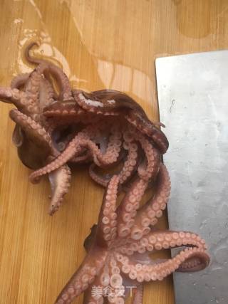 Stir-fried Octopus with Leek recipe