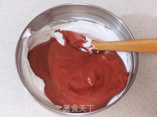 Minimalist Style. Red Velvet Birthday Cake recipe