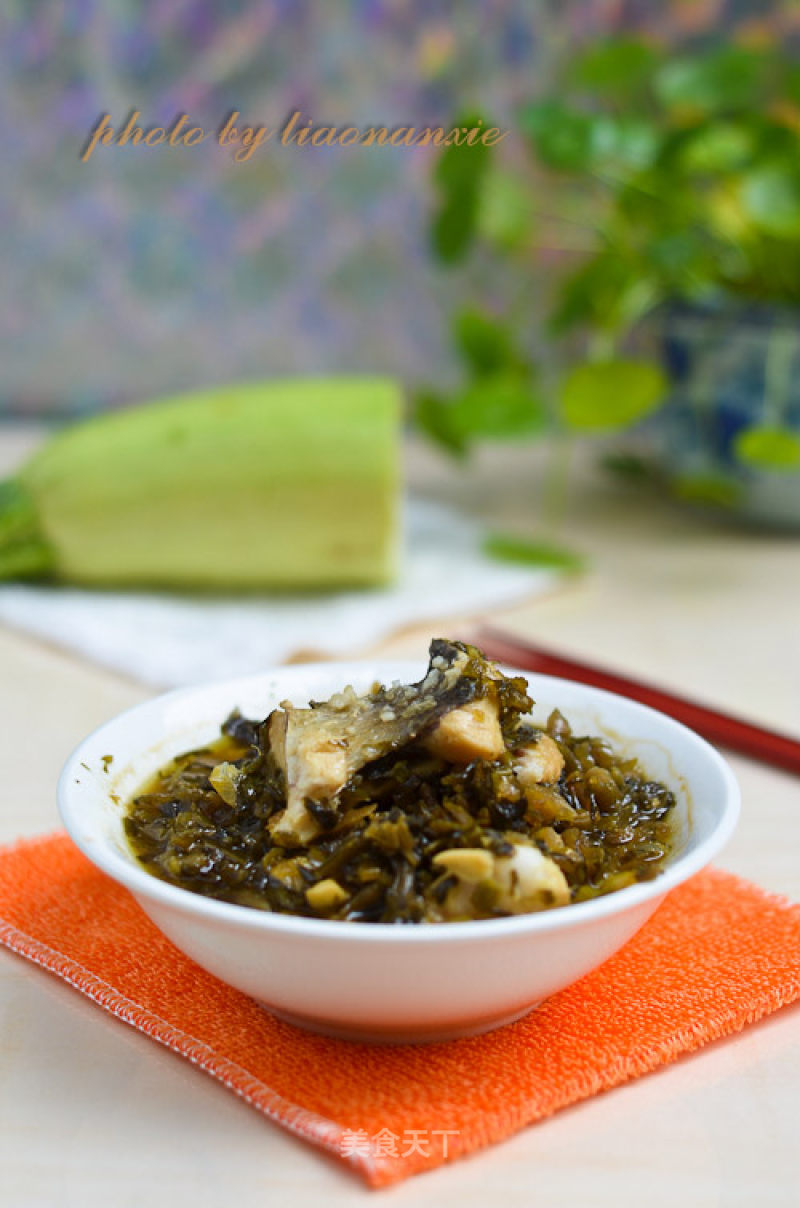 Steamed Fish Cubes with Sauerkraut recipe