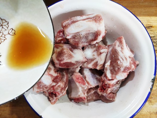 Steamed Pork Ribs with Garlic Potatoes recipe