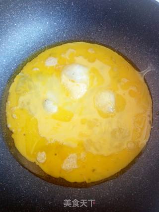 Tomato Scrambled Eggs recipe