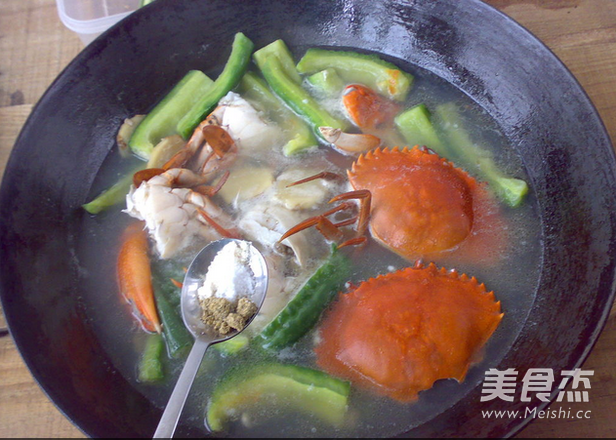 Crab Boiled Bitter Gourd recipe