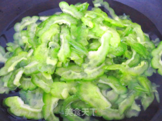 [recipe for Gift]—fried Bitter Gourd recipe