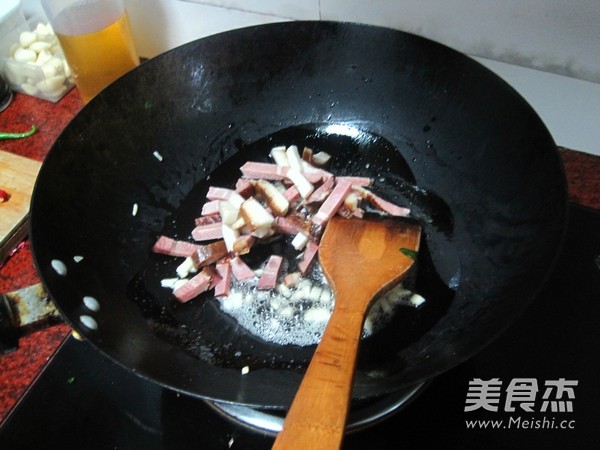 Stir-fried Dried Radish with Bacon recipe