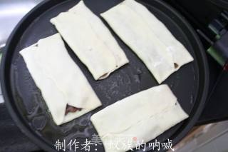 Baking Pan Gourmet-hot Noodle Bean Paste Cake recipe