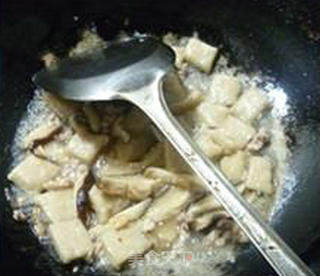 Stir-fried Oat Pimple with Minced Meat and Shiitake Mushrooms recipe