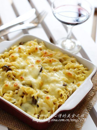 Pasta with Cheese and Curry